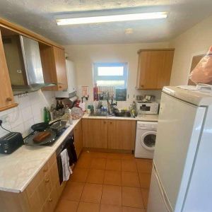 Arnesby Road - Bedroom House, NG7 - Photo 2