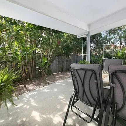 Durack Townhouse with Space, Comfort & Location - Gym & Pool Facitilities - Photo 3