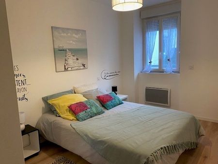 Location Appartement 2 pièces 48m² BAGNERES DE BIGORRE 65200 - Photo 2