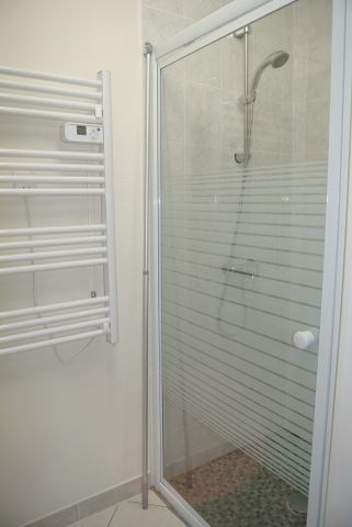 Location Appartement 2 pièces 42m² MARMANDE 47200 - Photo 4