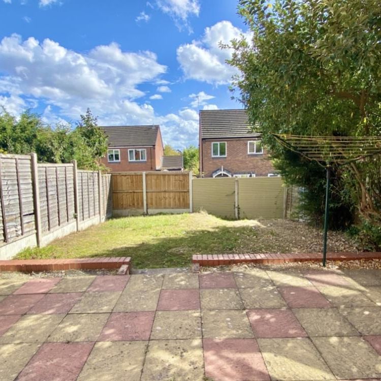 3 bedroom semi-detached house to rent - Photo 1