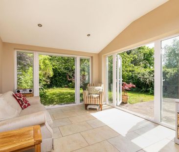 4 bedroom detached house to rent - Photo 1