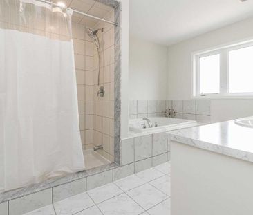 For Lease - 132 Mcwatters Street, Hamilton, Ontario - Photo 6