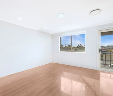 47 Clonmore Street, Kellyville Ridge NSW 2155 - House For Rent | Do... - Photo 6