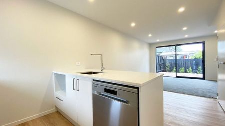 Beautiful 2-Bedroom in Te Atatu Peninsula - Photo 4