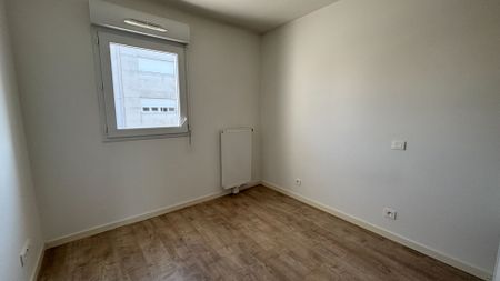 Location Appartement 3 pièces 61m² - Photo 2