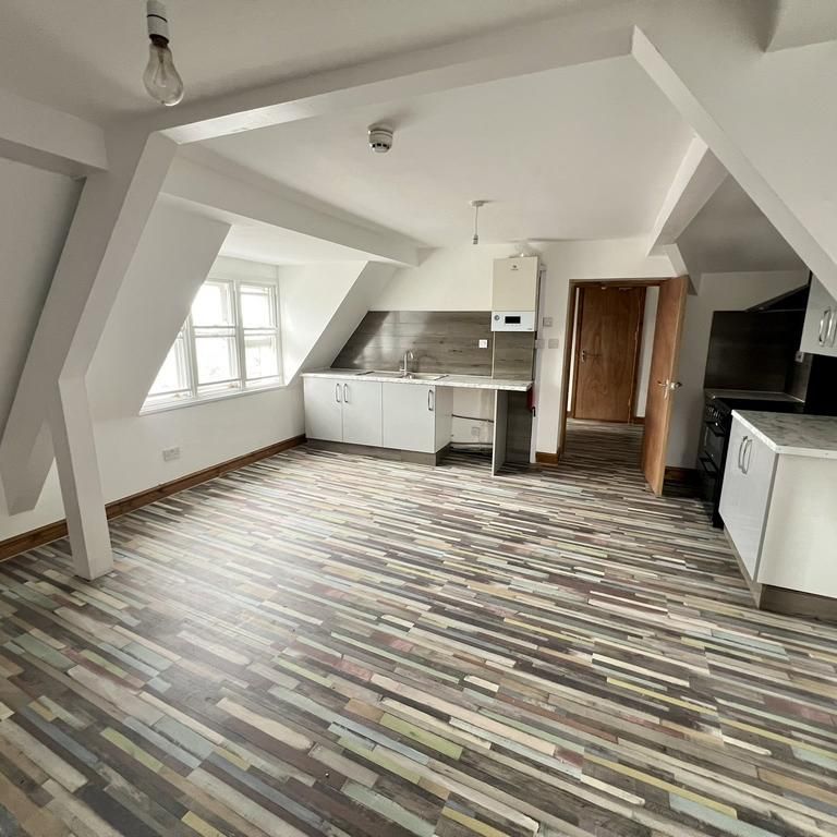 1 bedroom flat to rent - Photo 1