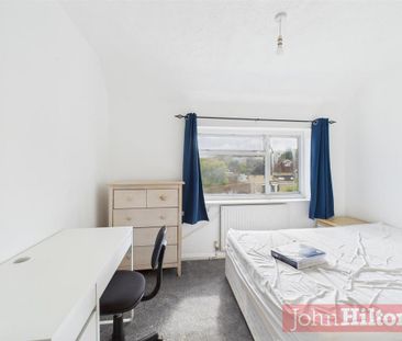 6 bedroom semi-detached house to rent - Photo 6