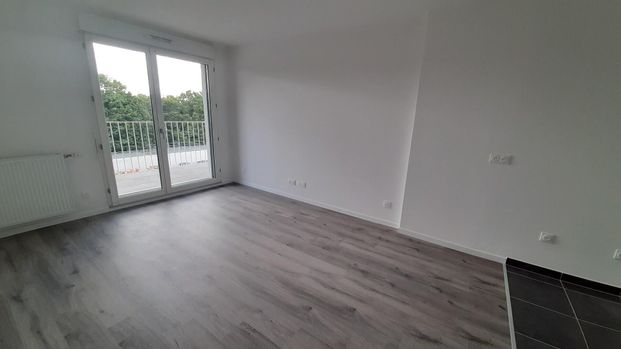 location Appartement T2 DE 39.96m² À MASSY - Photo 1