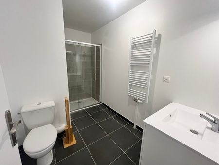 Location Appartement 1 pièce 28m² BUSSY ST GEORGES 77600 - Photo 5