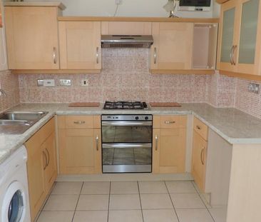 3 bedroom end of terrace house to rent - Photo 6