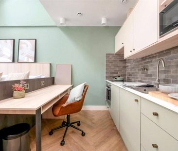 Studio to rent - Photo 1