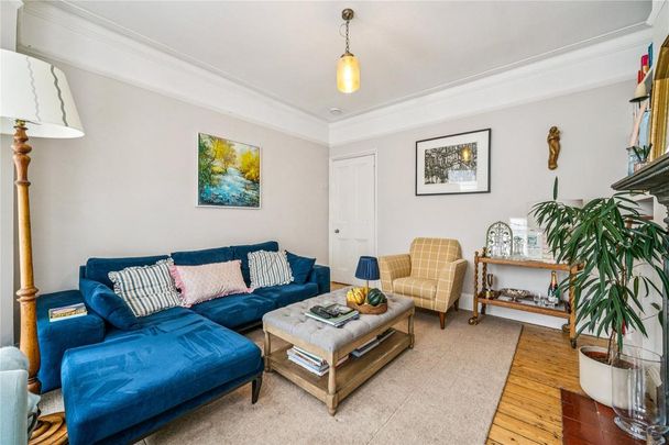 4 bedroom maisonette to rent - Photo 1