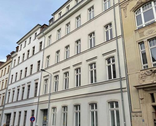 Zentrumsnah Wohnen * Maisionette * im Hinterhaus * Stellpaltz * - Photo 1