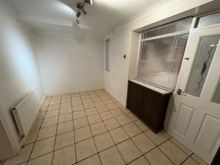 Runnymede Road - Photo 3