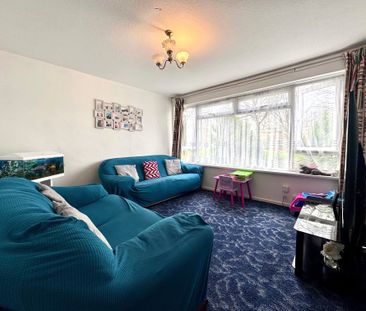 Caswell Close, Farnborough, Hampshire, GU14 - Photo 6