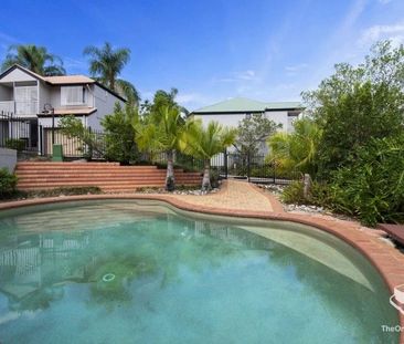 Spacious 3-Bedroom Townhouse to Call Home - Photo 3