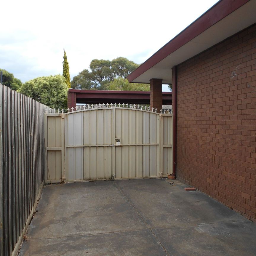 11 Rotherwood Close, 3152, Wantirna Vic - Photo 1