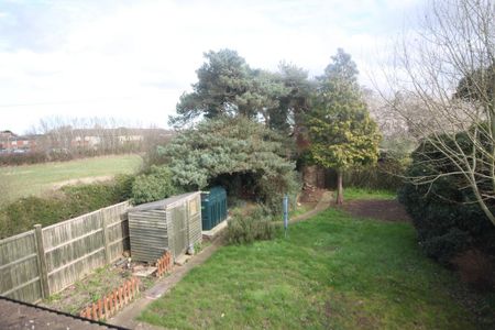 3 bedroom detached house to rent - Photo 5