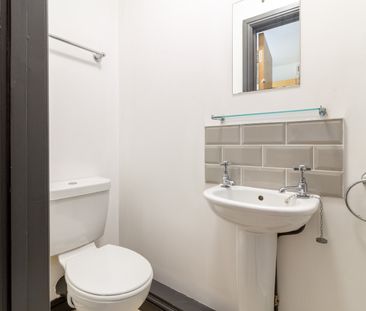 Flat 1 The Rayner Building – 2 Bed - Photo 5