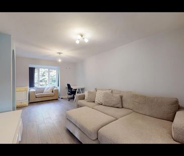 2 Bed Flat, Harp Island Close, NW10 - Photo 2