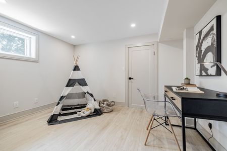 For Lease - 43 Thorny Brae Drive, Markham, Ontario - Photo 2