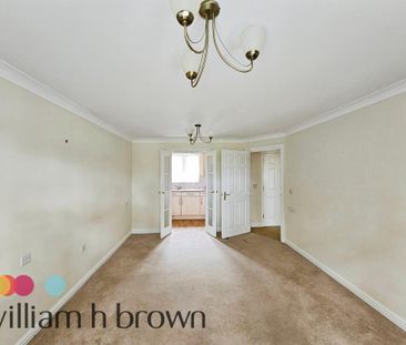 2 bedroom retirement property to rent - Photo 2