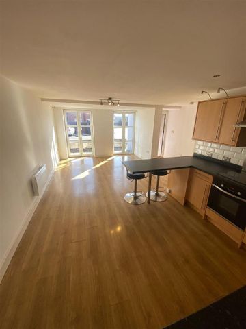 1 bedroom flat to rent - Photo 4