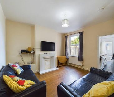 4 bedroom house - Photo 4