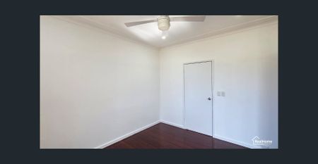 Spacious and well-presented home in a convenient location! - Photo 3