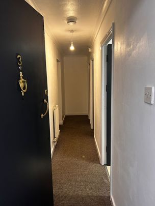 2 Bed Flat, Alexander Court, M5 - Photo 1