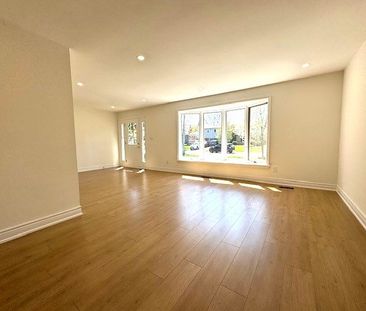 For Lease - 8 Devins Drive Unit# Main Floor, Aurora, Ontario - Photo 6