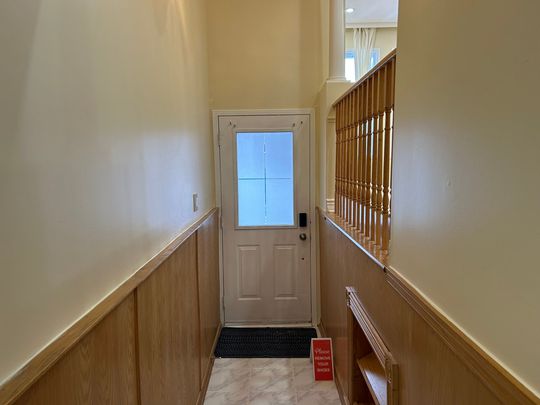 For Lease - 1050 Bristol Road Unit# 103, Mississauga, Ontario - Photo 1