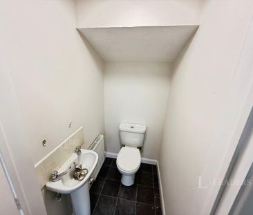 3 bedroom semi-detached house to rent - Photo 6