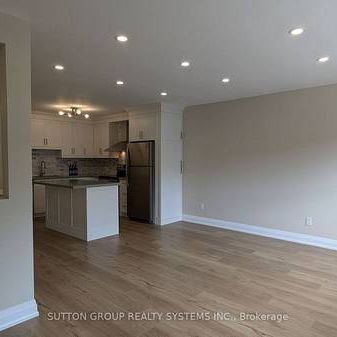 2 Bed & 1 Bath - HOUSE upper Level - Photo 1