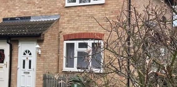 2 bedroom end of terrace house to rent - Photo 2