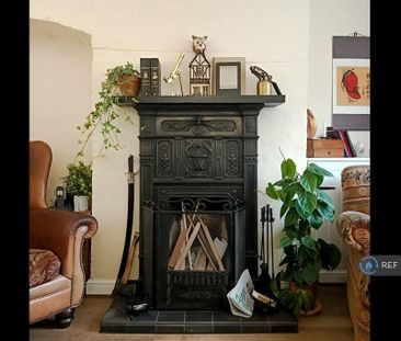 3 bedroom terraced house to rent - Photo 2