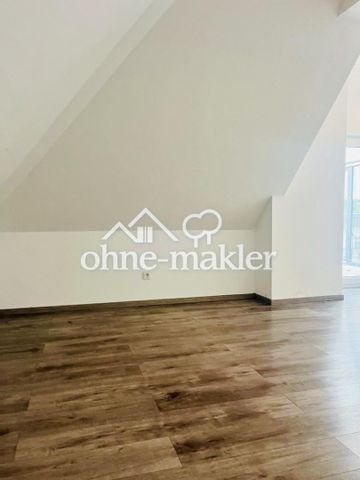 Große 3 Zimmer Wohnung mit EBK,2 Bäder, Klimaanlage und Balkon ins Grüne in Frankfurt Seckbach - Photo 3