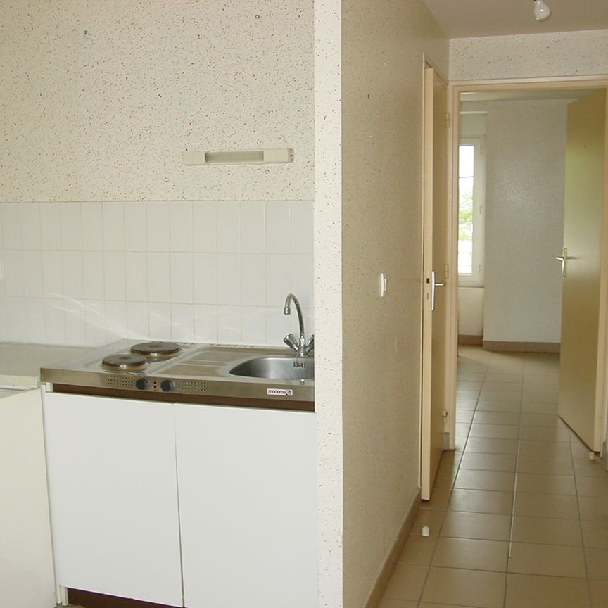 Location Appartement 2 pièces 25m² - Photo 2