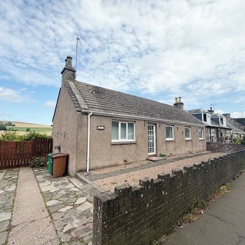 Main Street, Dairsie - Photo 1