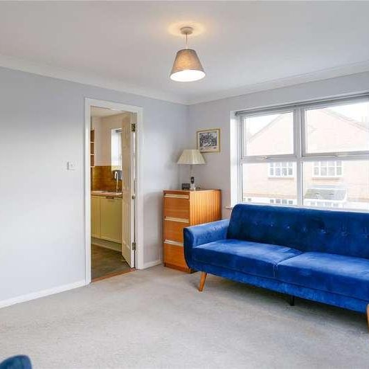 London Road, Reading, Berkshire, RG1 - Photo 1