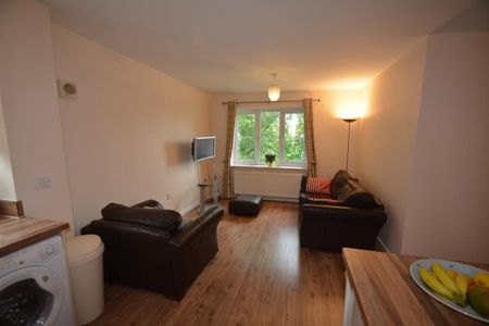 2 bedroom apartment to rent - Photo 2