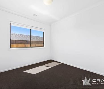 THE IDEAL FAMILY HOME - Photo 3