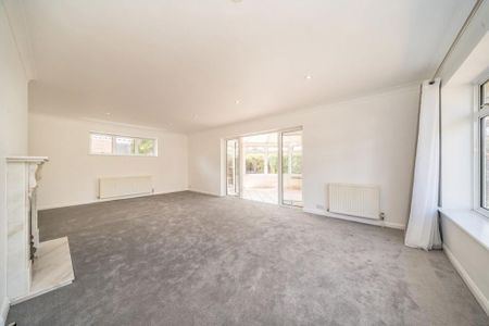 3 bedroom bungalow to rent - Photo 2