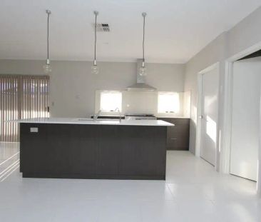 “Perfect Living” - Photo 5