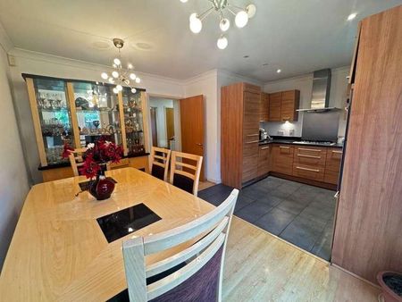 Arcon Drive, Northolt, UB5 - Photo 2