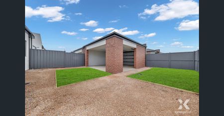 Modern 3-Bedroom Family Home in Prime Willandra Estate Location - Photo 4