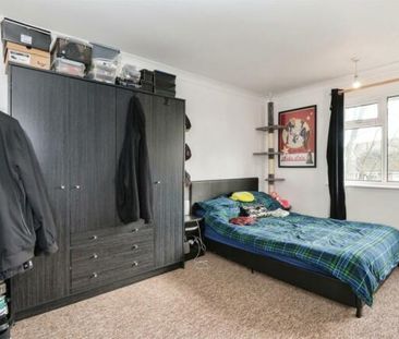 Barnfield Court, Southampton - Photo 5