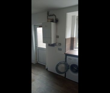 2 Bed Terraced House, Broadgate Avenue, NG9 - Photo 6