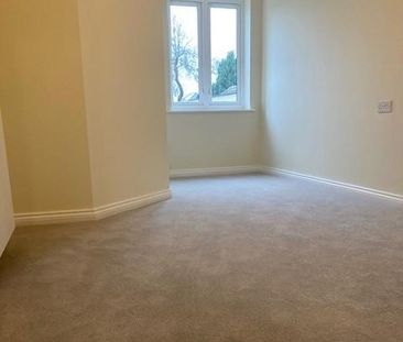 St Andrew’s Lodge, Chippenham, Wiltshire - Photo 2